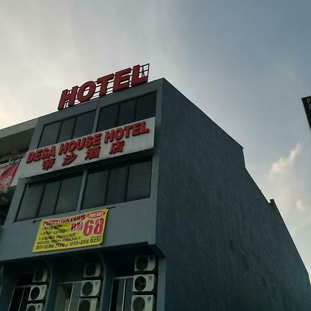 Desa House Hotel Kepong Bagian luar foto