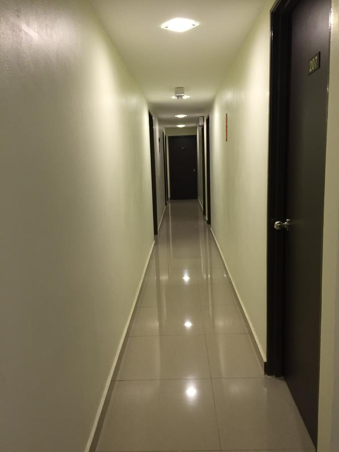 Desa House Hotel Kepong Bagian luar foto