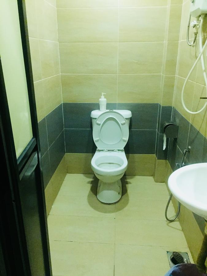 Desa House Hotel Kepong Bagian luar foto