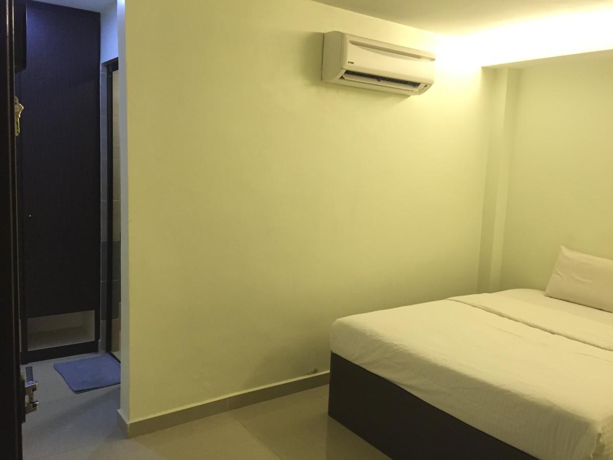 Desa House Hotel Kepong Bagian luar foto