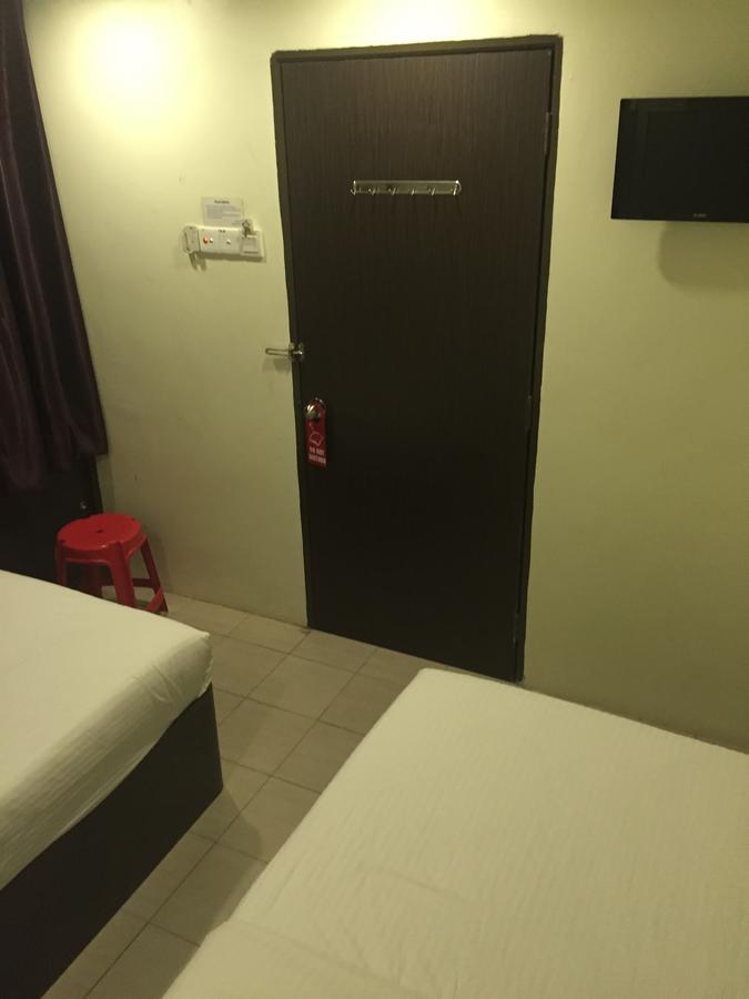 Desa House Hotel Kepong Bagian luar foto