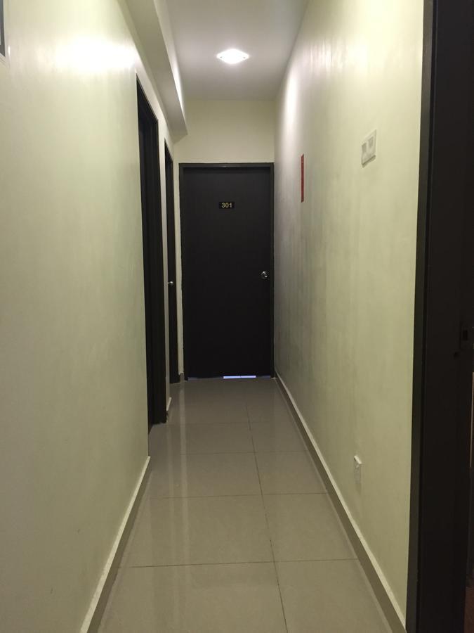 Desa House Hotel Kepong Bagian luar foto