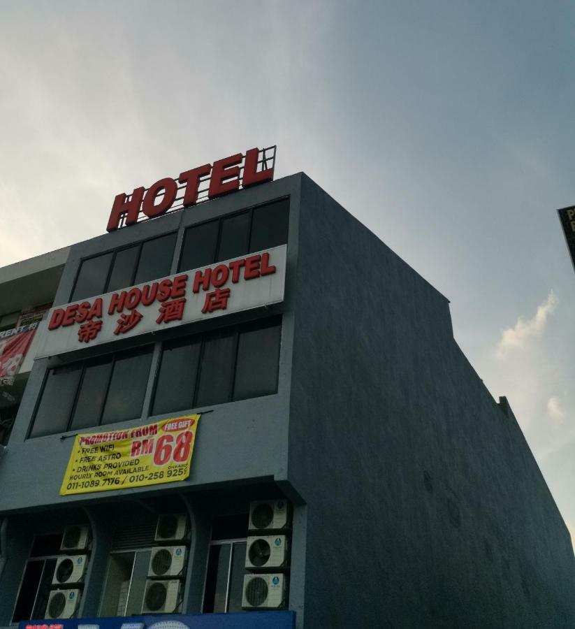 Desa House Hotel Kepong Bagian luar foto